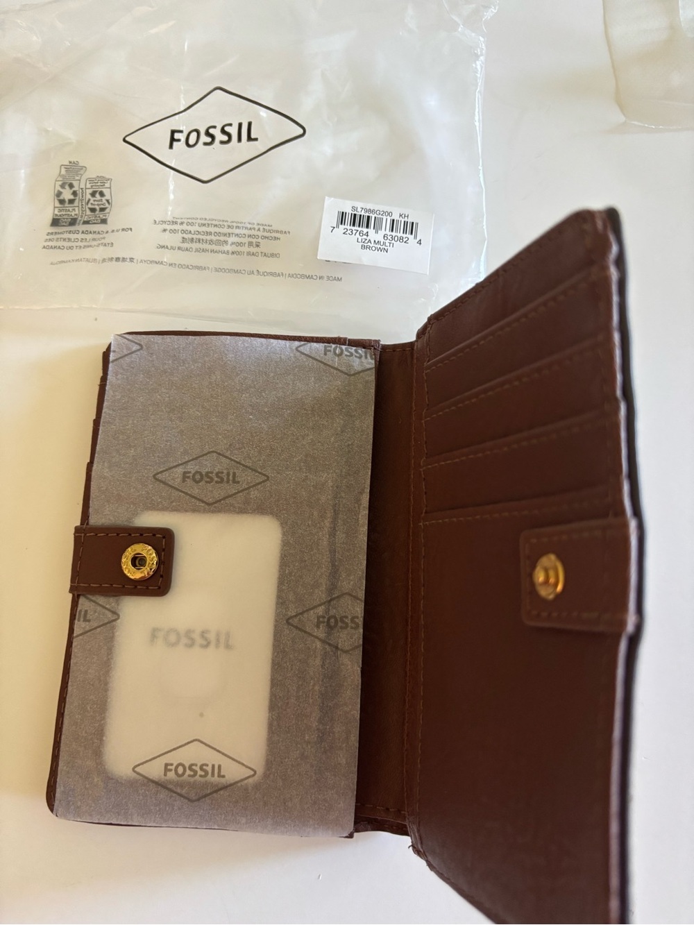 Fossil Wallet- Liza Multifunction Brown (Carmel) Bifold with Fossil Logo. - Picture 3 of 8